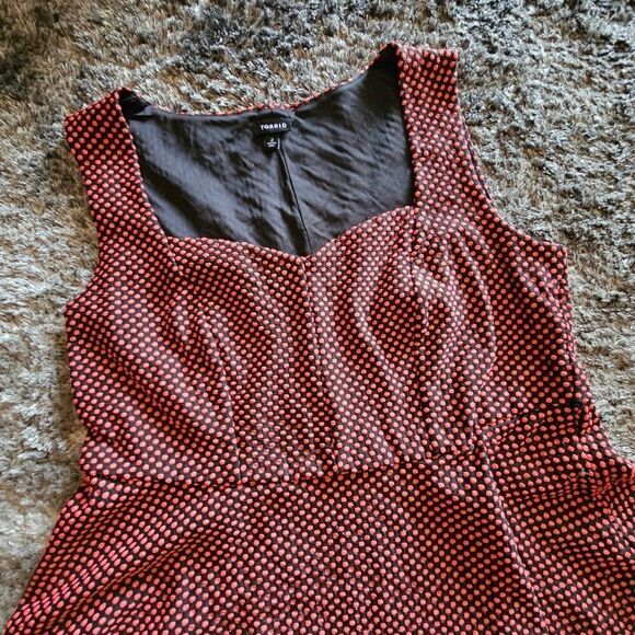 Women's Torrid Coral Black Polka Dot Swing Dress Size 2X - Picture 3 of 9